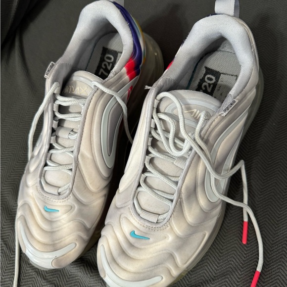 Nike Women’s Air Max 720 GS Wolf Grey Red Teal AR9293-011 Sneaker Size US 9 - Picture 6 of 6